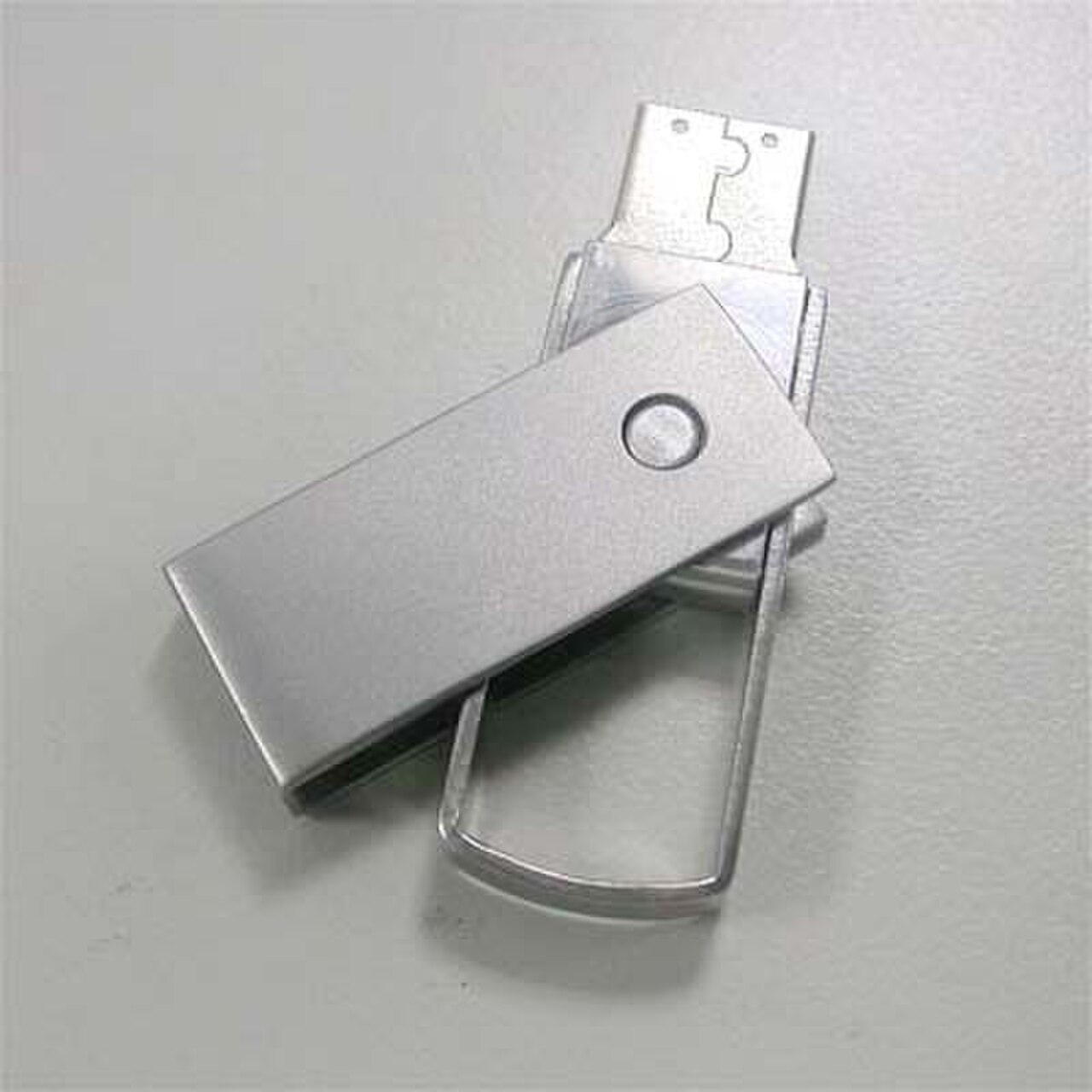 Dispositivo USB para armazenamento de dados