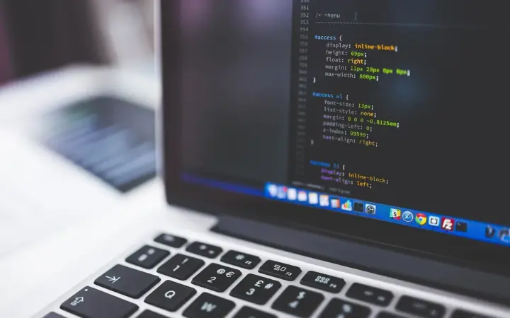 Notebook exibindo código durante o uso do GitHub Copilot no VS Code