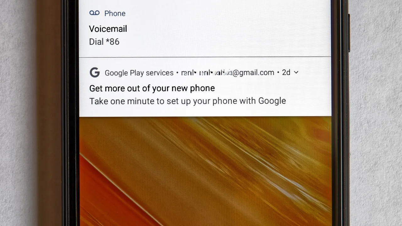 Tela de bloqueio de um smartphone Android, exemplo visual de uma camada extra de proteção