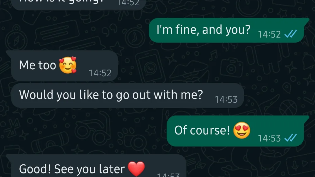Tela de conversa em aplicativo de mensagens no celular, usada para ilustrar respostas no WhatsApp Business