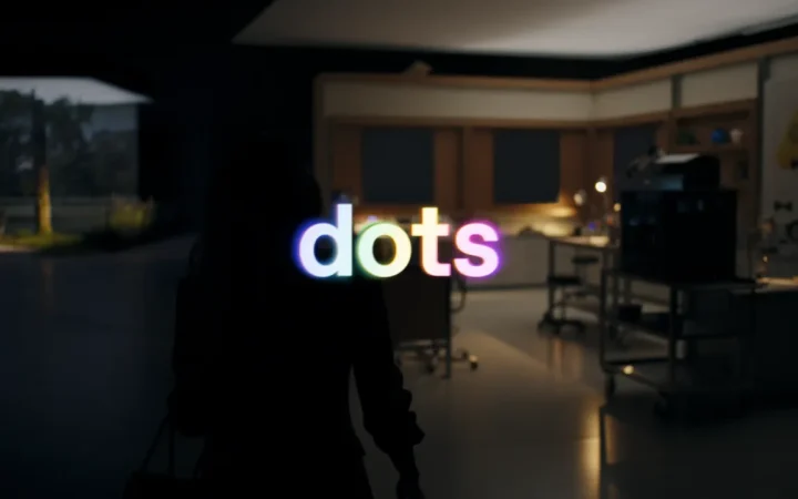Imagem oficial dos OpenAI Dots em um ambiente de trabalho.